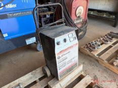 SCHUMACHER BATTERY CHARGER