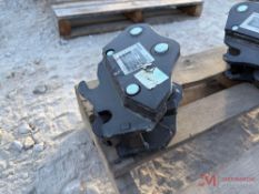 QUICK COUPLERMINI EXCAVATOR ATTACHMENT