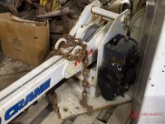 2003 AUTO CRANE