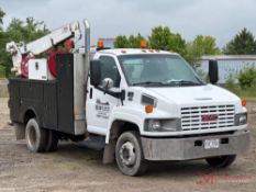 2003 GMC C5500 CRANE TRUCK