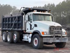 2007 MACK GV713 GRANTIE TRI AXLE DUMP TRUCK