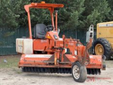 2001 BROCE BB250B TOWABLE SWEEPER