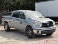2011 TOYOTA TUNDRA SR5 PICKUP TRUCK