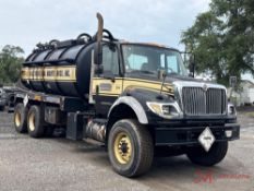 2006 INTERNATIONAL 7600 T/A VACUUM TANKER TRUCK
