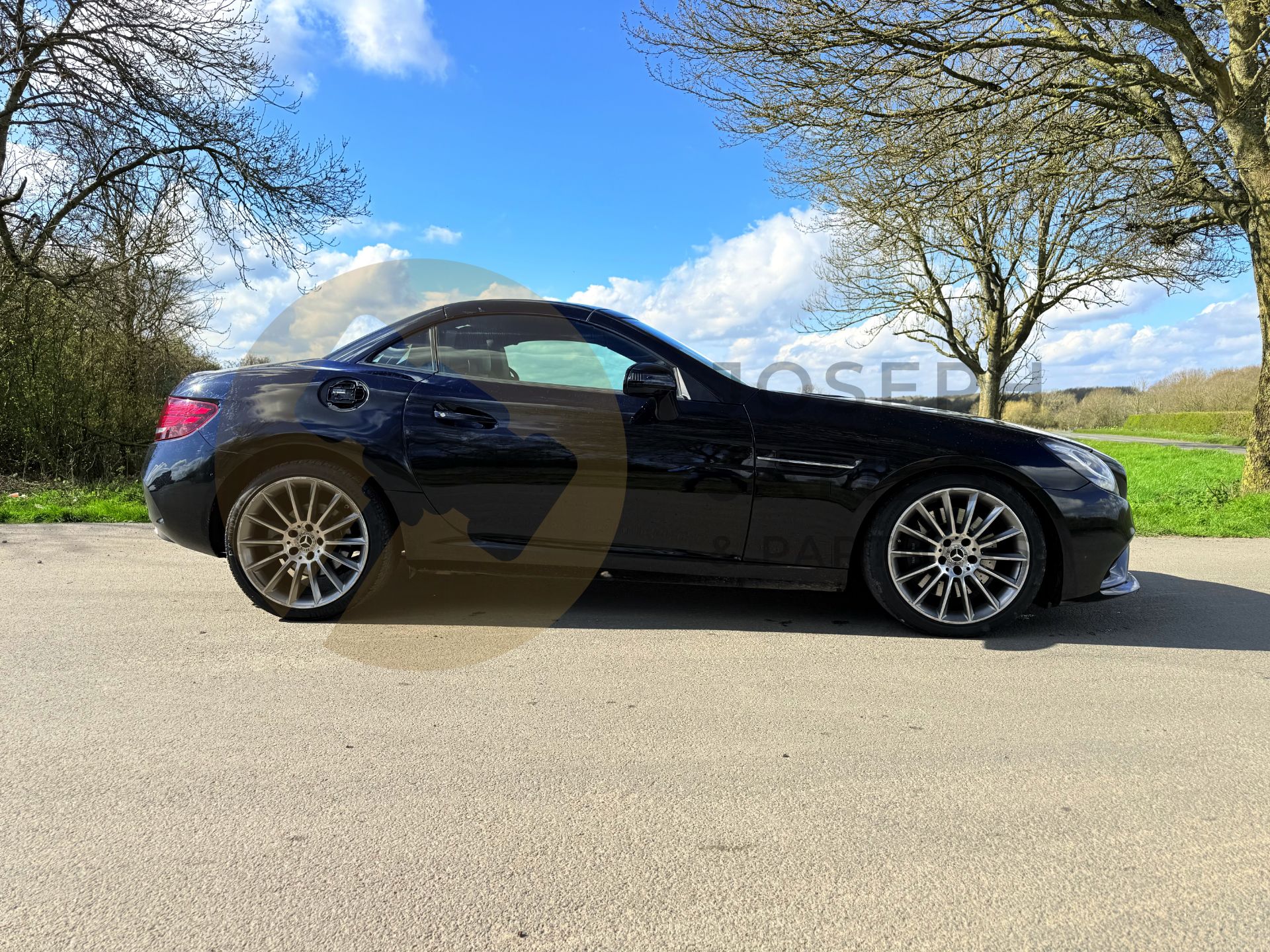MERCEDES SLC 250d AMG - LINE 