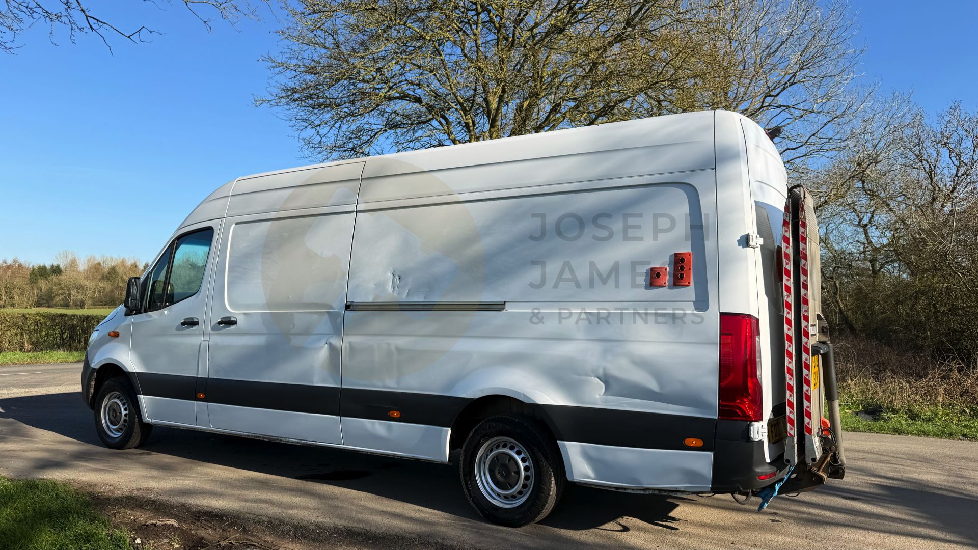 MERCEDES-BENZ SPRINTER 315 CDI *PROGRESSIVE* LWB HI-ROOF (2023 - EURO 6) *FITTED REAR TAIL-LIFT* - Image 9 of 40