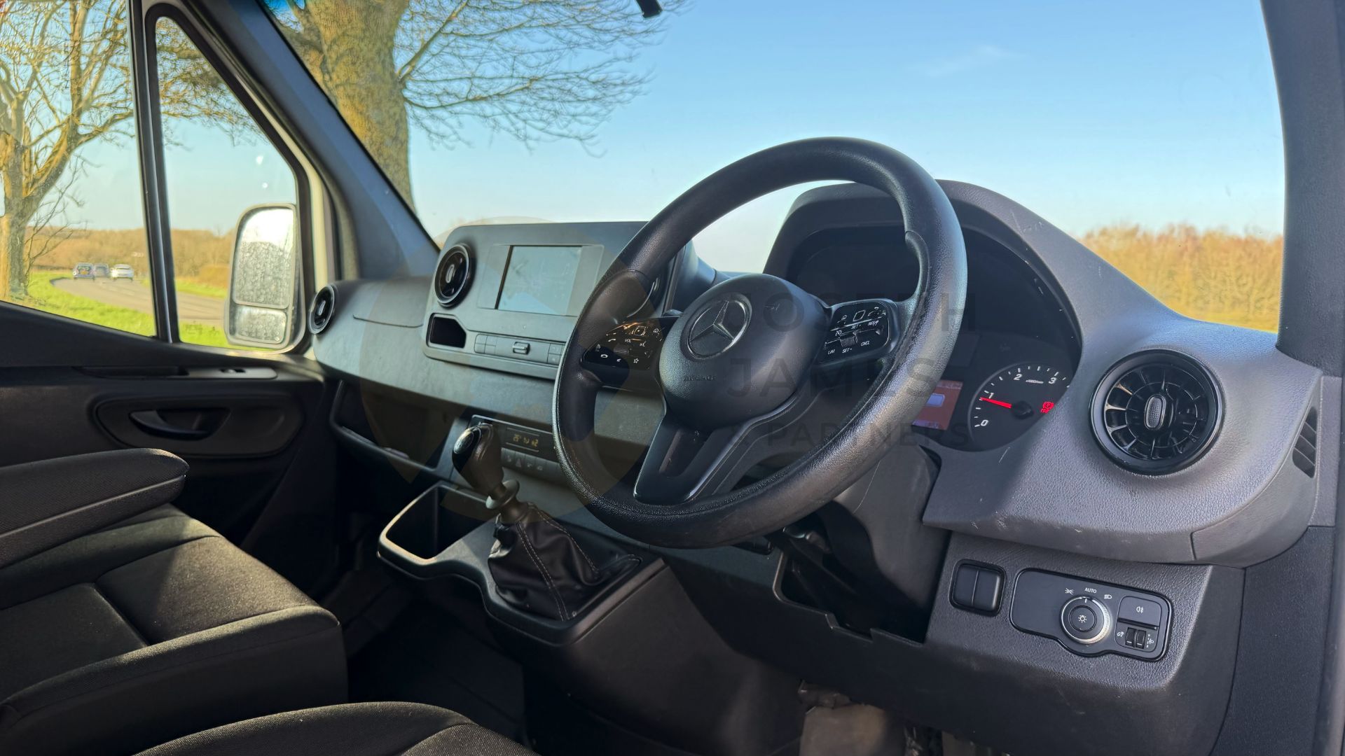 MERCEDES-BENZ SPRINTER 315 CDI *PROGRESSIVE* LWB HI-ROOF (2023 - EURO 6) *FITTED REAR TAIL-LIFT* - Image 27 of 40