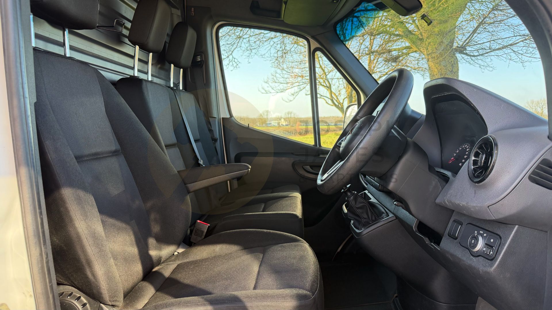 MERCEDES-BENZ SPRINTER 315 CDI *PROGRESSIVE* LWB HI-ROOF (2023 - EURO 6) *FITTED REAR TAIL-LIFT* - Image 25 of 40