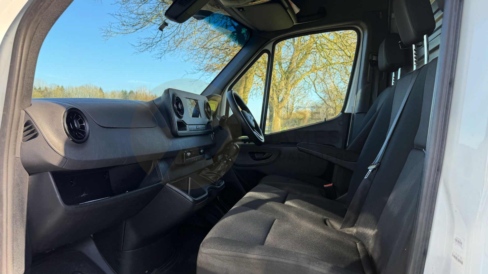 MERCEDES-BENZ SPRINTER 315 CDI *PROGRESSIVE* LWB HI-ROOF (2023 - EURO 6) *FITTED REAR TAIL-LIFT* - Image 20 of 40