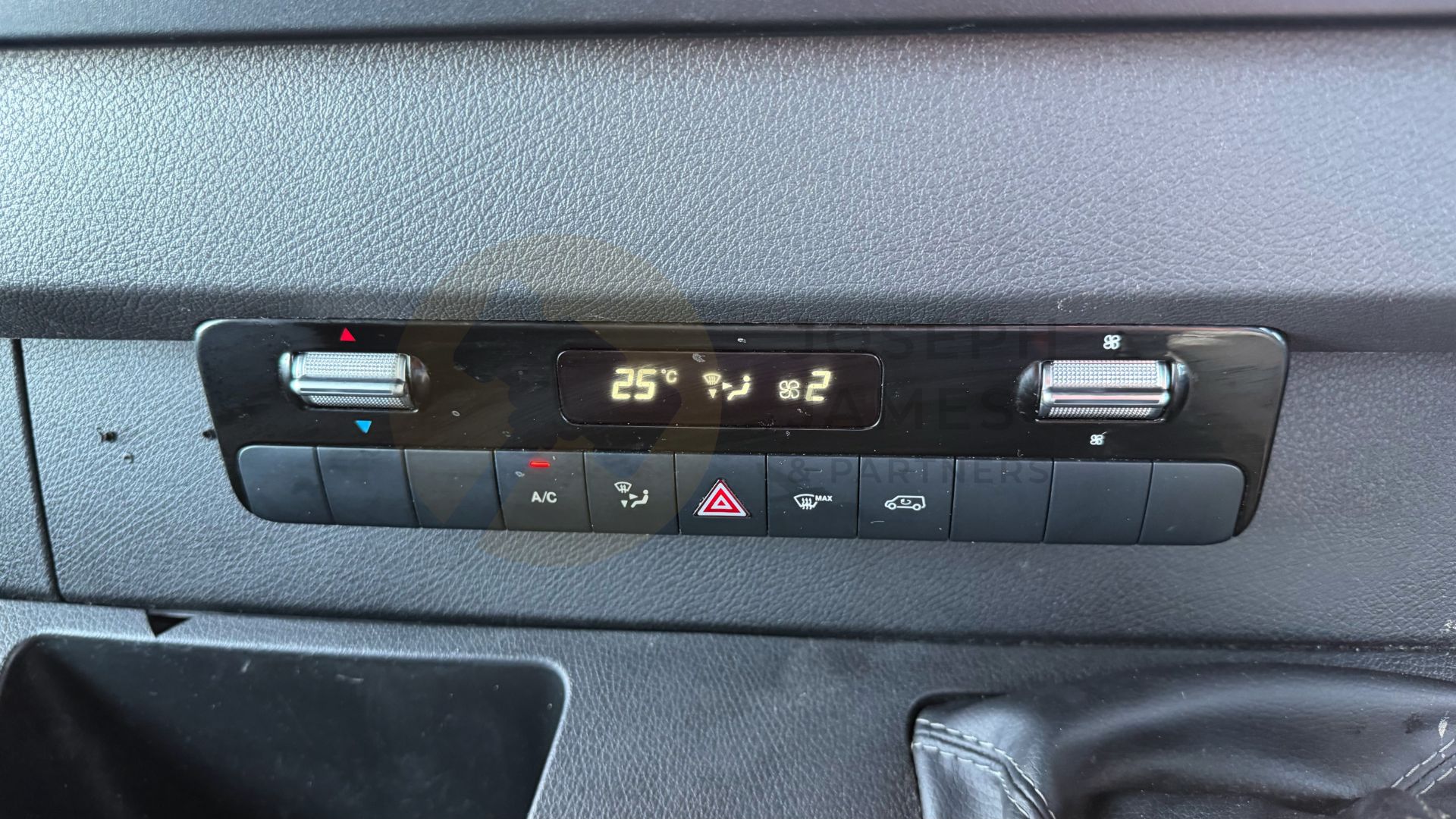 MERCEDES-BENZ SPRINTER 315 CDI *PROGRESSIVE* LWB HI-ROOF (2023 - EURO 6) *FITTED REAR TAIL-LIFT* - Image 33 of 40