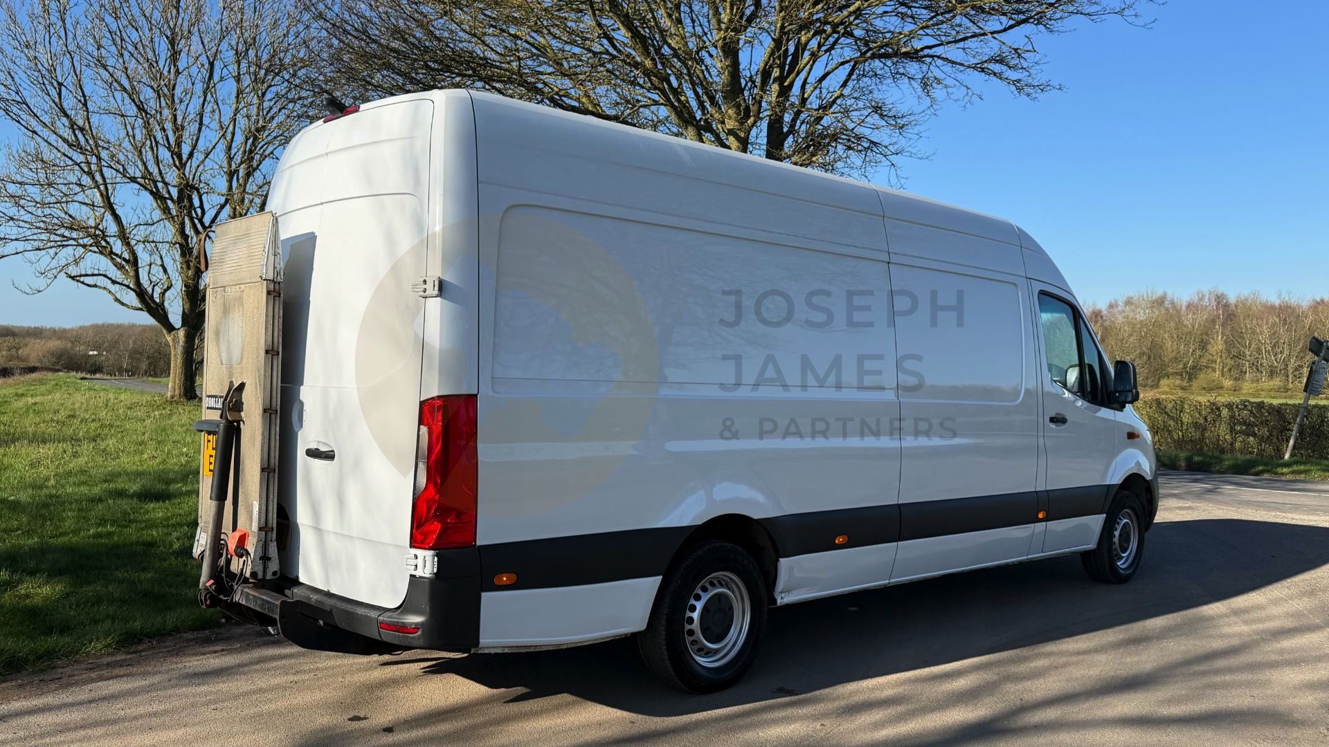 MERCEDES-BENZ SPRINTER 315 CDI *PROGRESSIVE* LWB HI-ROOF (2023 - EURO 6) *FITTED REAR TAIL-LIFT* - Image 12 of 40