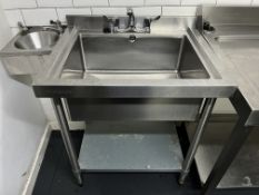 Vogue Stainless Steel Handwash Sink