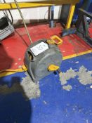 Hozelock auto reel hose