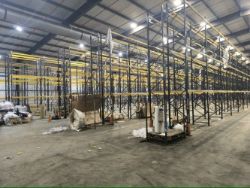 6m High pallet racking, toilet block and jackleg canteen cabin | SHORT NOTICE OF SALE