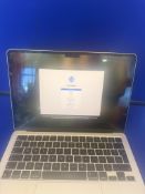 MacBook Air M2 2022 14
