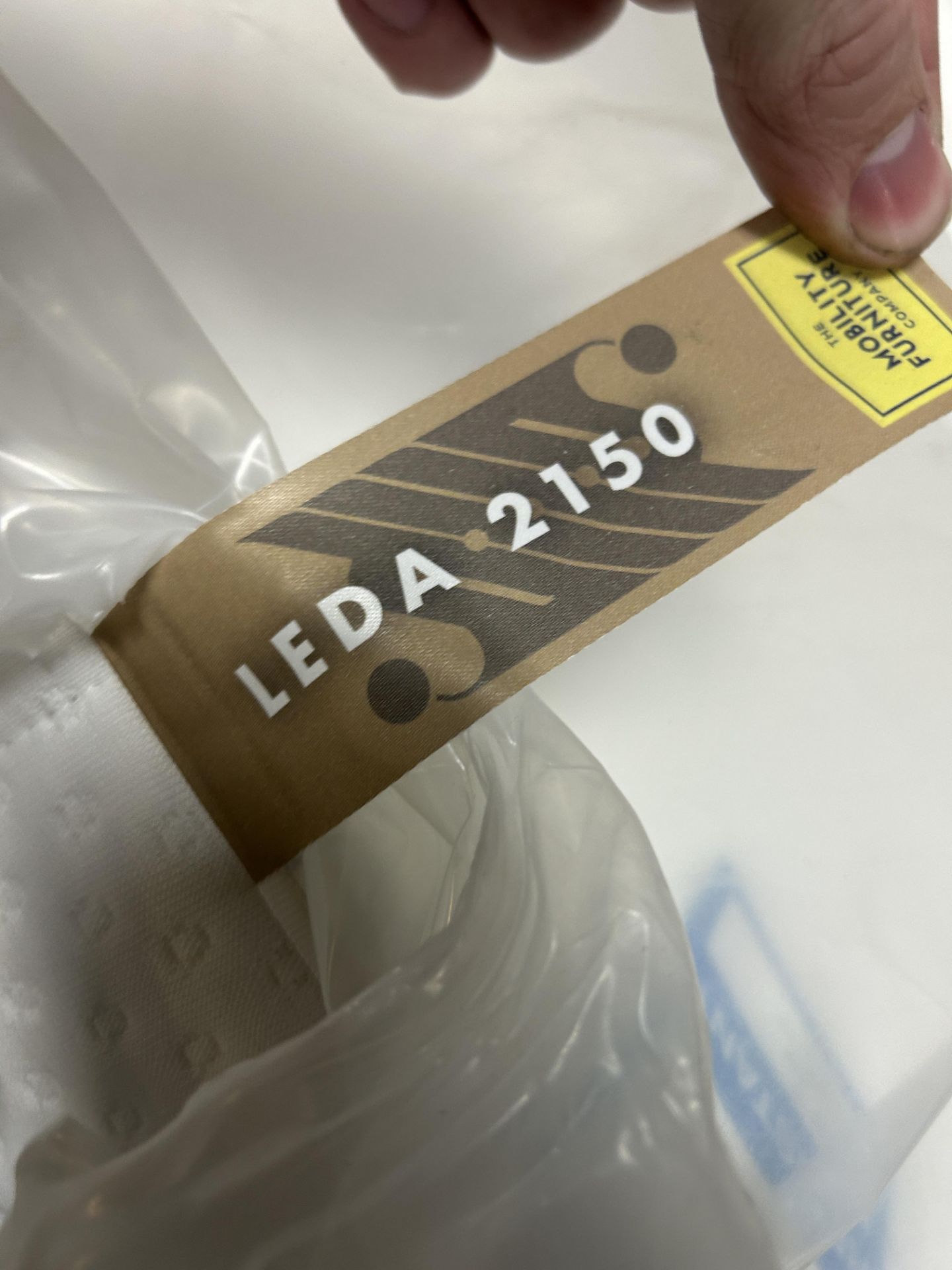 Leda 2150 Prestige Pocket Sprung Double Bed Mattress | 3ft10 x 6ft6 - Image 2 of 3