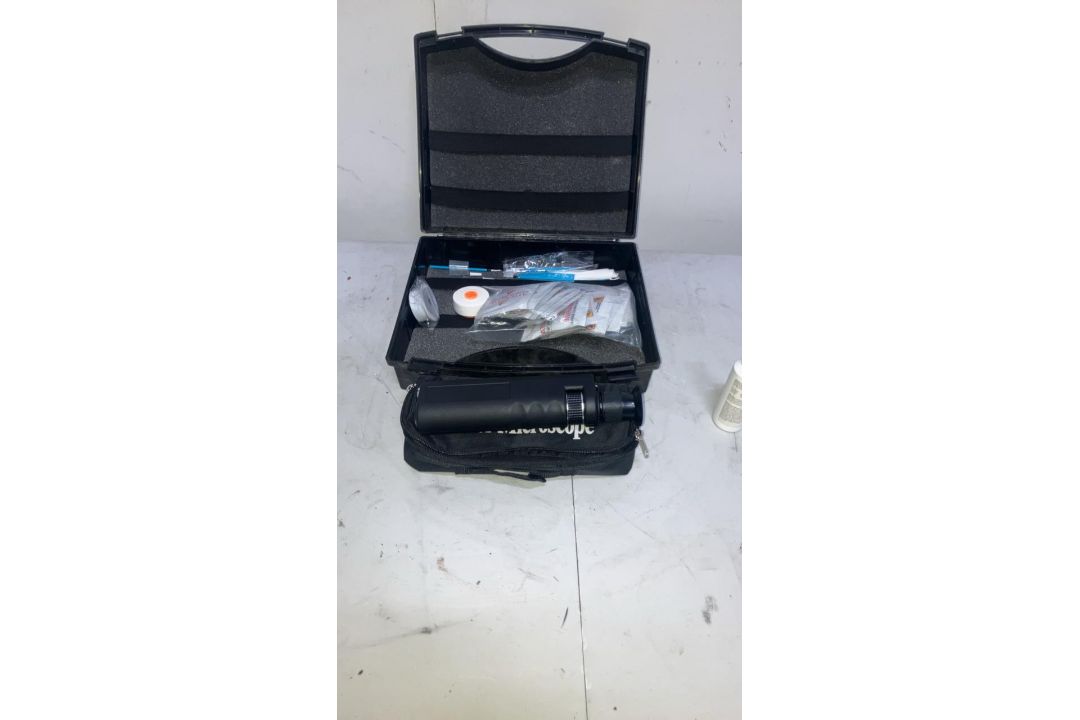 Fiber Inspection Microscope Kit, 200x Magnification, LED, Hard Case, Cleaners, Connectors - Image 1 of 4