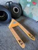 Industrial 2.5T Hand Hydraulic Pallet Truck