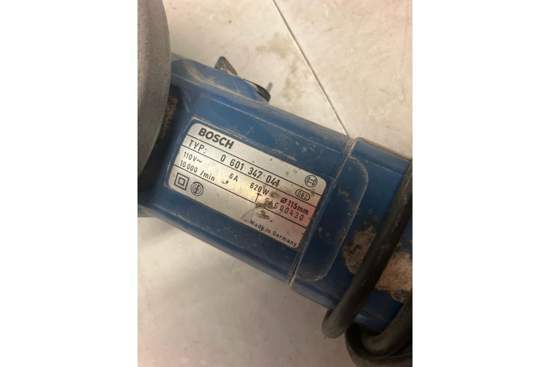 Bosch 1347 Angle Grinder, 4.5" Disc, 620W, 10,000 RPM, 110V, 6A - Image 2 of 3