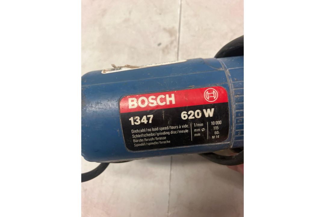 Bosch 1347 Angle Grinder, 4.5" Disc, 620W, 10,000 RPM, 110V, 6A - Image 3 of 3