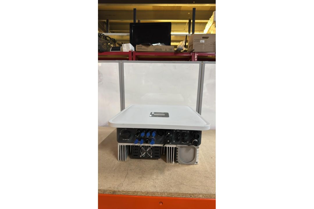 FOX ESS H3-10.0-E Hybrid Three-Phase Inverter, 10kW, 2 MPPTs, IP65 - Image 3 of 5