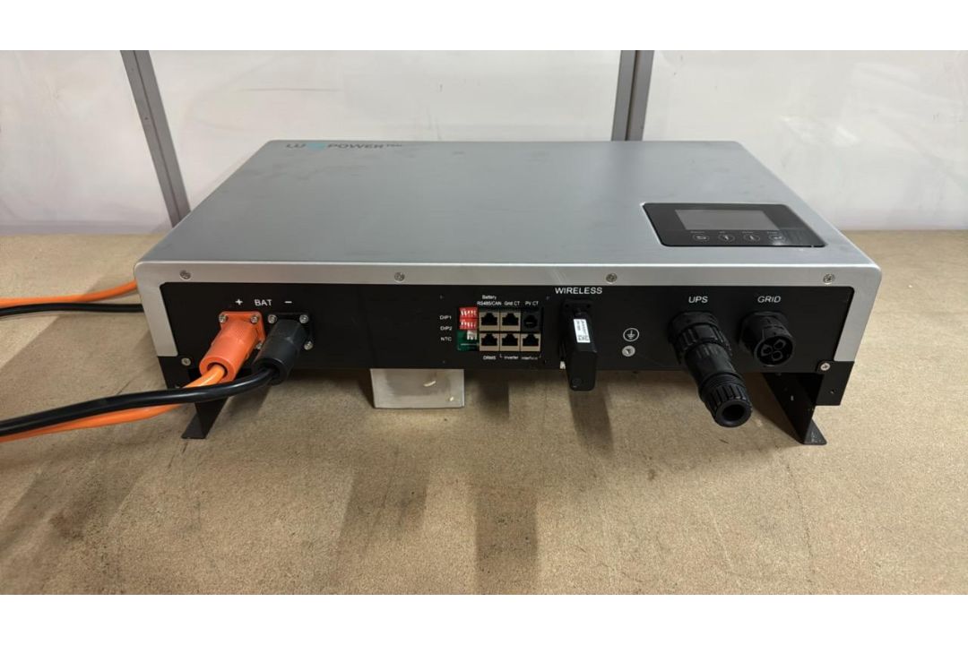 LUXPOWERTEK LXP 3600ACS AC Coupled ESS Inverter 3600W, IP65, 40–60V, SN: 3232060098 - Image 1 of 5