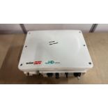 SolarEdge SE2200H HD-Wave Photovoltaic Inverter, 2200 VA, 480 V DC Input, 99.2% Efficiency