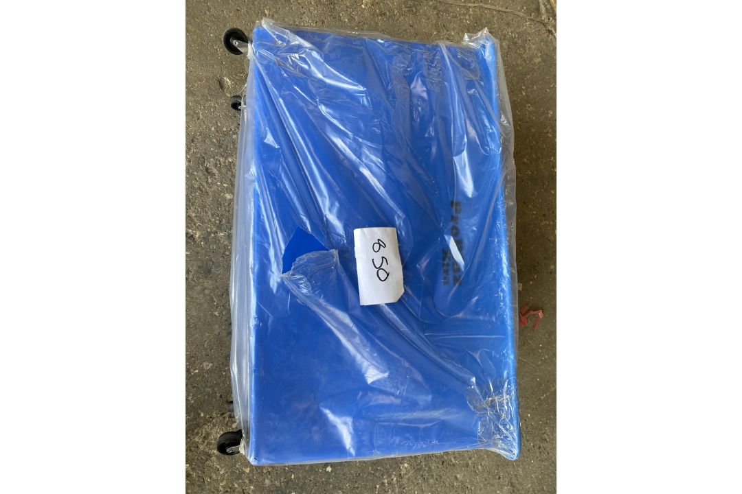1x PROPLAX XTRA BLUE GC9454 WHEELED BOTTLE SKIP BIN 970x380x620 165kg