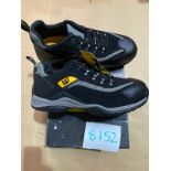 1 PAIR CATERPILLAR MOOR ST SAFETY BOOTS SIZE 11