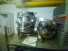 Round chrome chafing dishes