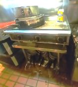 Star Max flat top griddle with equipment stand