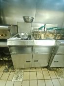 Pitco 40lb fryer with warmer gas unit