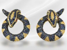 Ohrschmuck: sehr dekorative, neuwertige Ohrstecker mit blauen und gelben Saphiren, "Schlange"
