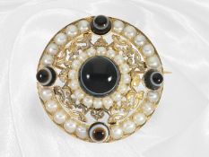 Brosche: Antike englische Goldbrosche mit Achat und Perlen, viktorianisch um 1860 "Mourning Brooch"
