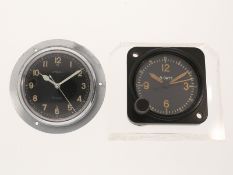 Borduhr: 2 x 8-Tage-Uhren, Militär Fliegeruhr Elgin 2.Wk & Automobiluhr Lemania 30er Jahre