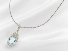Kette/Anhänger: feiner Antikschmuck um 1920, Aquamarin und Diamanten