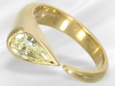Ring:Designer-Diamant-Goldschmiedering, intensiv gelber natürlicher Tropfen-Diamant von ca. 0,8ct