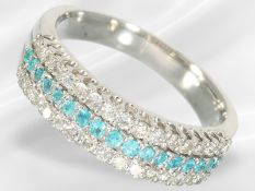 Ring: moderner Platinring mit feinen Paraiba-Turmalinen und Brillanten, ungetragen
