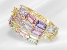 Ring: attractive, as good as new goldsmith's ring with sapphires of varying colours, ca. 4.05 ct