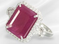 Ring: elegant brilliant-cut diamond and ruby goldsmith's ring, natural ruby in an emerald cut, 5.83 