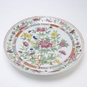 Großer chinesischer Famille-Rose-Teller