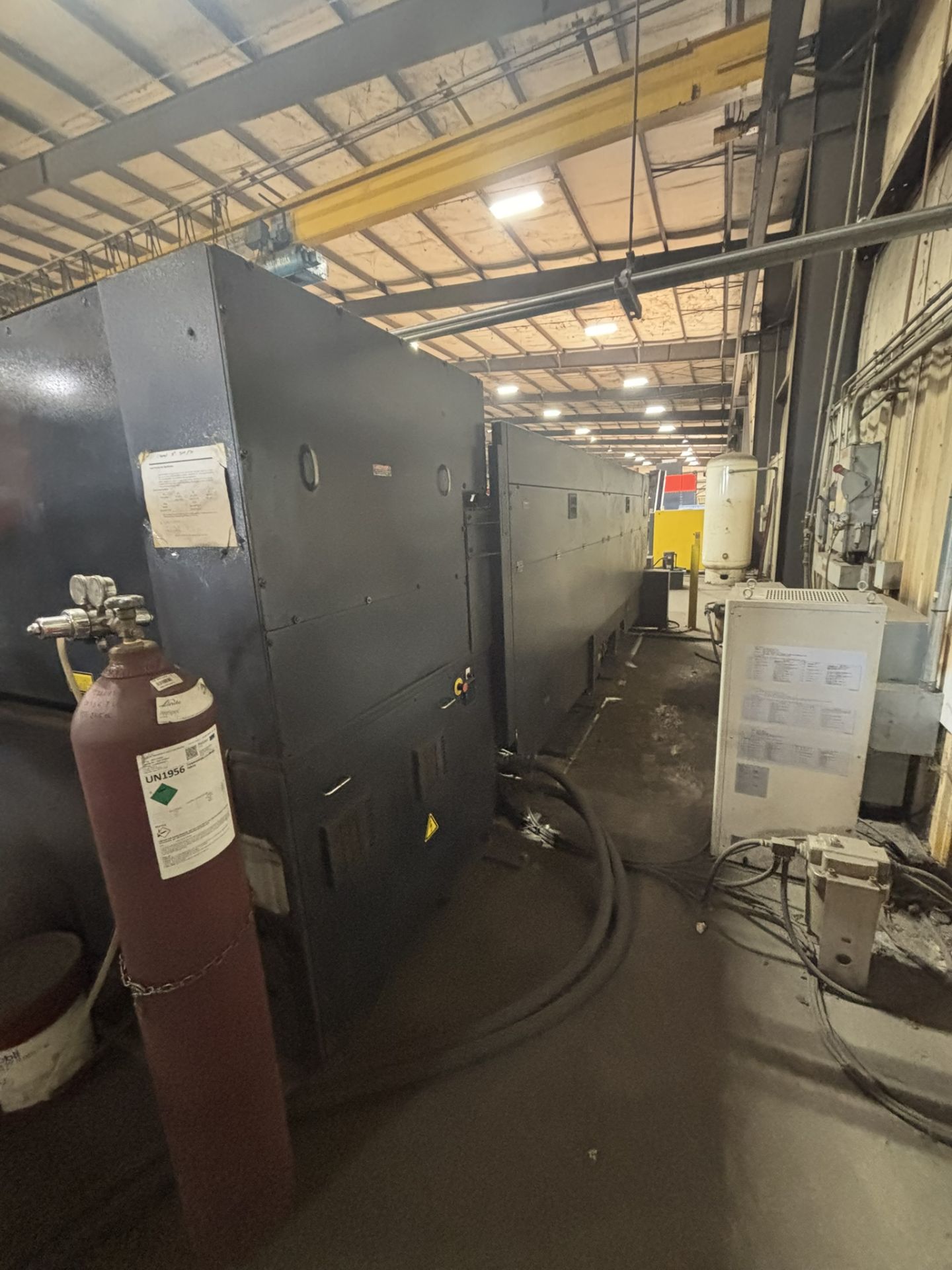 2006 Amada F03015NT CO2 Laser, 4,000w Resonator, 52,760 hours, with Chiller, Shuttle Table - Image 12 of 17