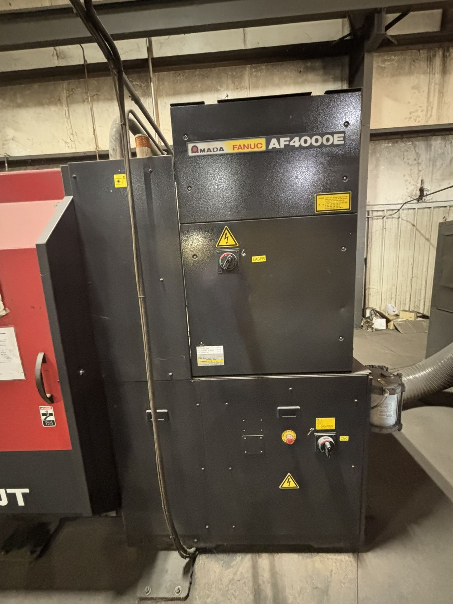2006 Amada F03015NT CO2 Laser, 4,000w Resonator, 52,760 hours, with Chiller, Shuttle Table - Image 4 of 17