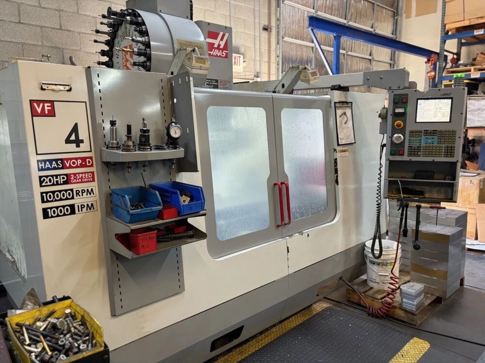 2003 Haas VF-4, CNC Vertical Machining Center, X-Axis Travel 50", Y-Axis Travel 20", Z-Axis Travel - Image 2 of 3