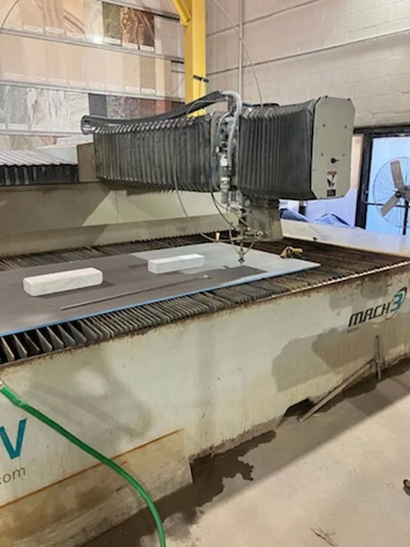 2010 Flow Mach 3 612, 6′ x 12′ CNC Waterjet, Table Width 6', Table Length 12', Control Flow PC - Image 2 of 6