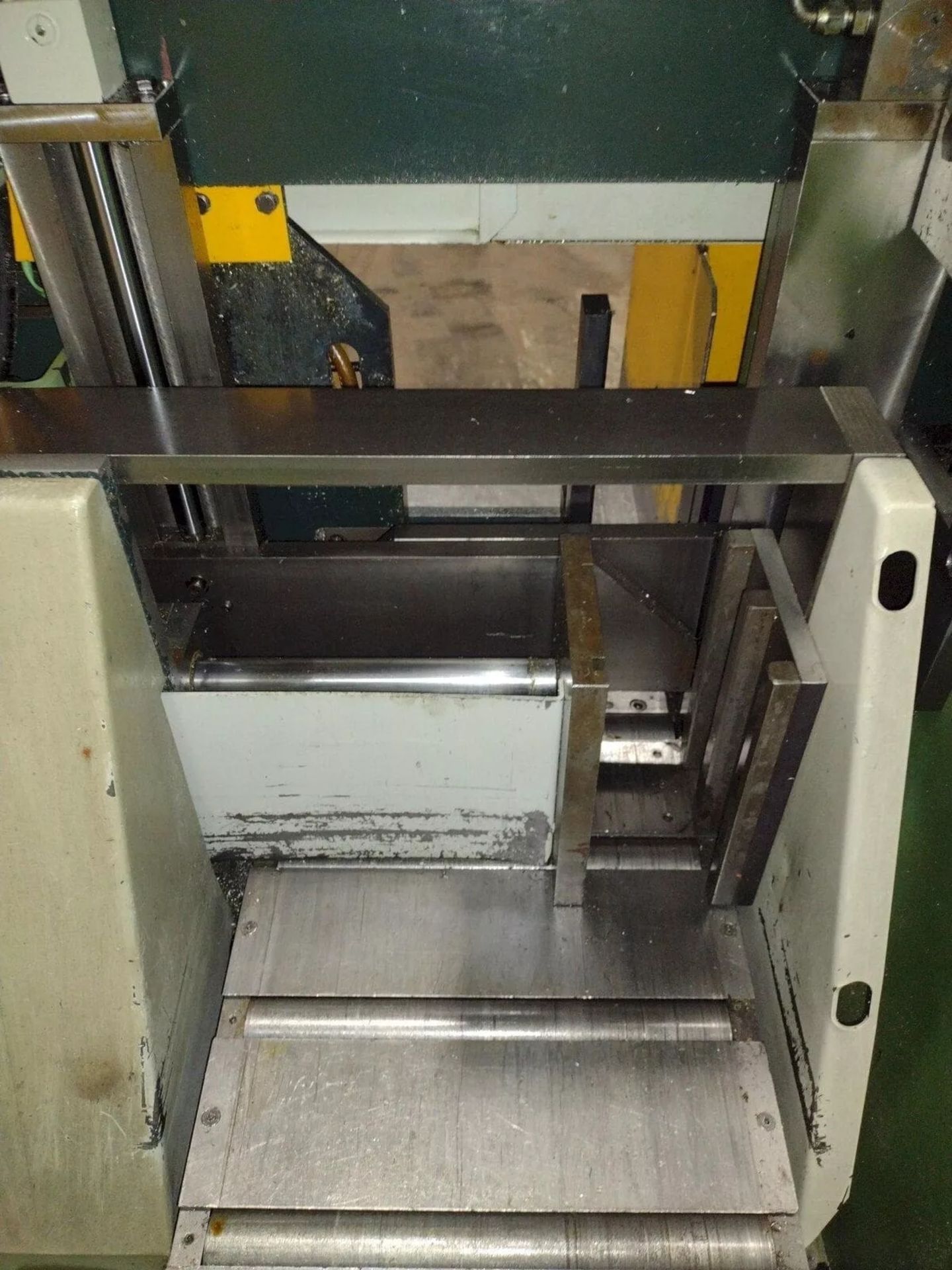 2000 Missler DEB 340 CE, Automatic Horizontal Bandsaw, Cutting Capacity 13.4" X 13.4" (340 X 340mm), - Image 5 of 24