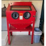 Central Pneumatic Sttel Blast Cabinet, Air Pressure 125 PSI Max, Air Inlet Size 1/4" NPT, Nozzle