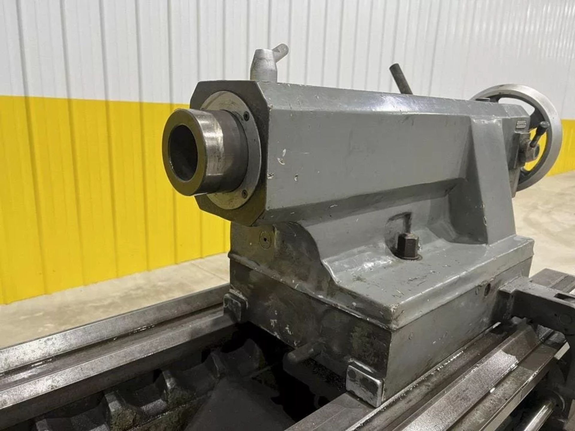 1979 Hercules AJAX HR2000, #25 Heavy Duty Gap Bed Engine Lathe, Type #25 Heavy Duty, Spindle - Image 7 of 16