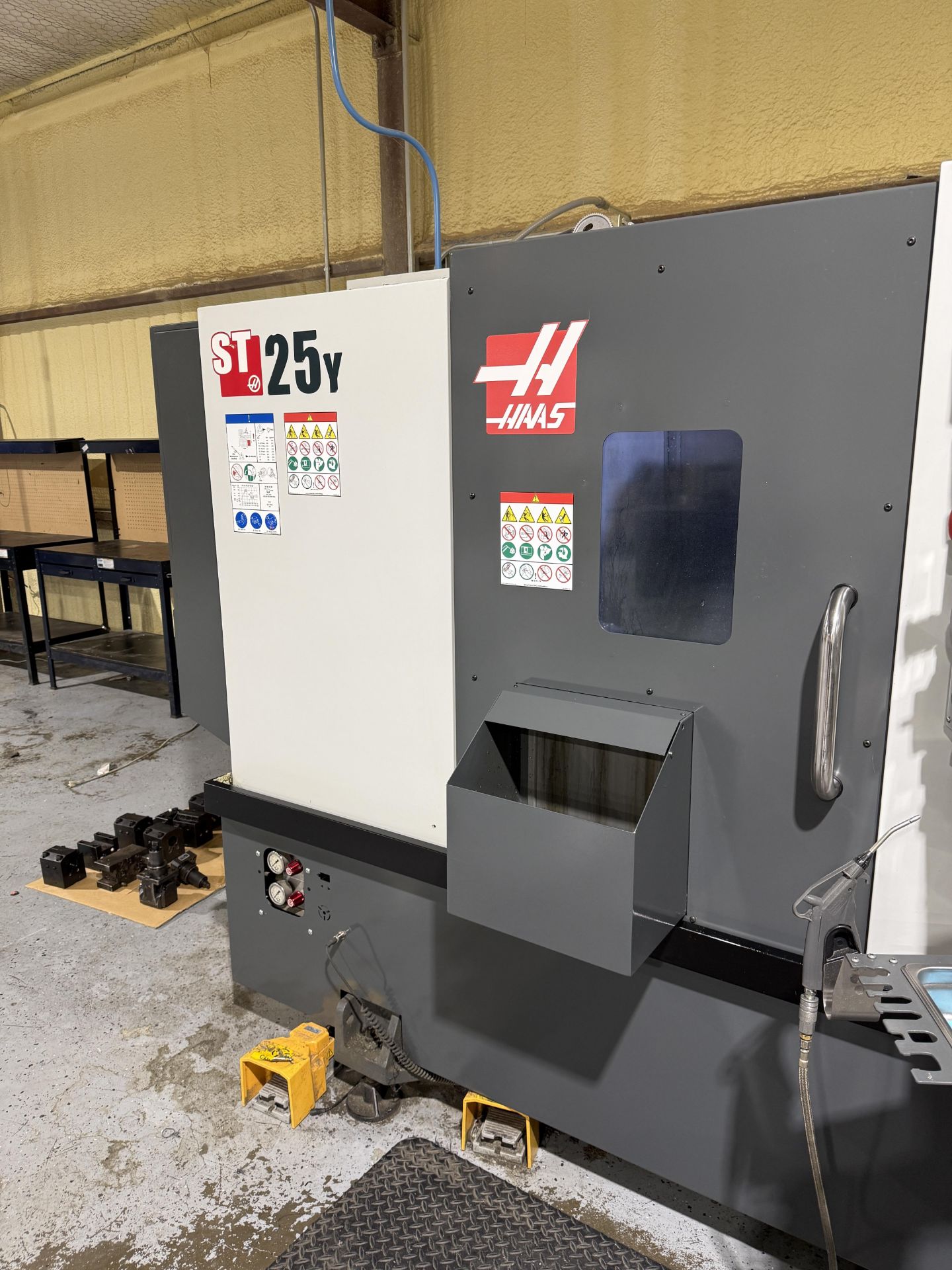 2019 Haas ST-25Y CNC Lathe With Y Axis Live Tooling, 10" 3-Jaw Chuck, Tool Presetter, Sub Spindle - Image 4 of 31