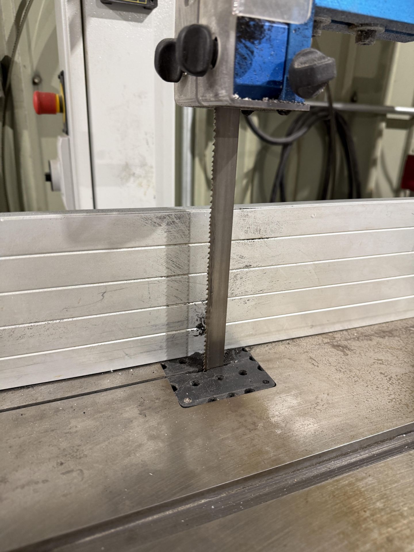 2019 Laguna 18 Vertical Bandsaw Model LT18 - Image 10 of 11